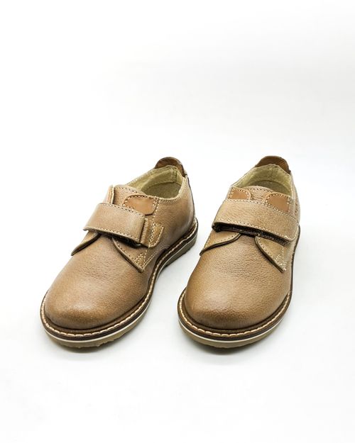 Boy beige shoesIN6764290