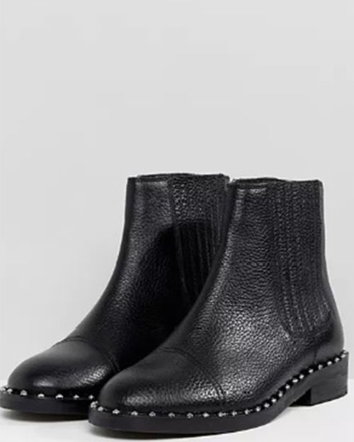 Women Black Leather Boot IN21174174