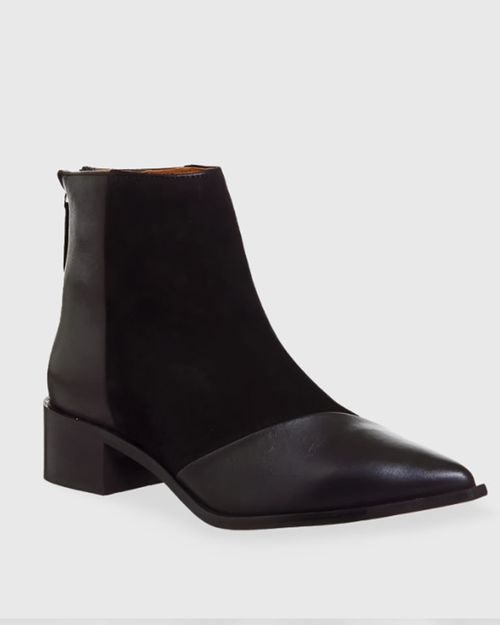 Women Black Leather Boot IN21172172