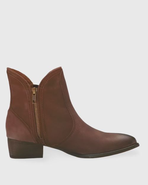 Women Brown Leather Boot IN21173173