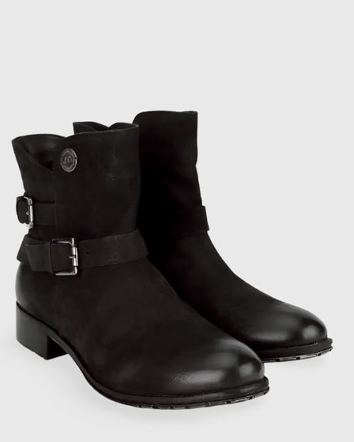 Women Black Leather boot BB880052001