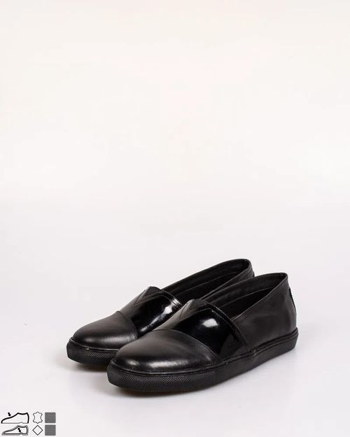 Men Black Leather Sneaker IN21016016
