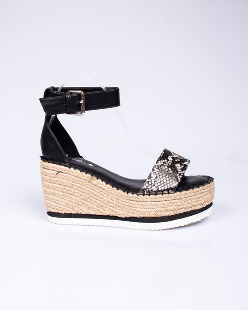 Women Black Synthetic Sandal 22MNB01029