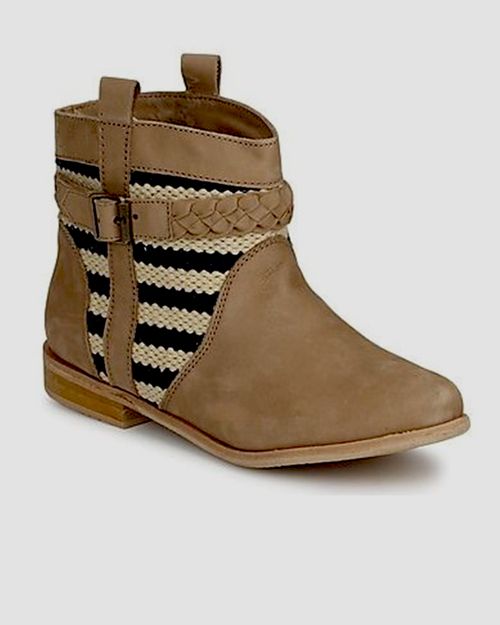 Women beige leather boot IN22289289