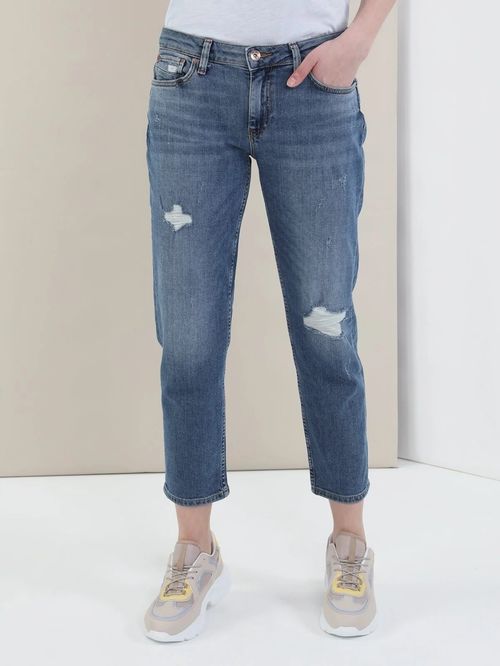 Women Blue Jeans 1049675