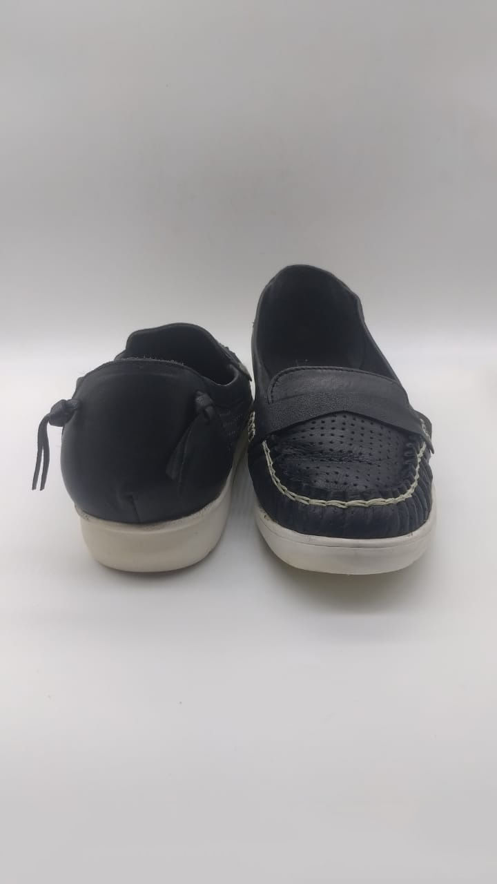 dccb75a7-deae-44b0-a35d-f7f05f92
