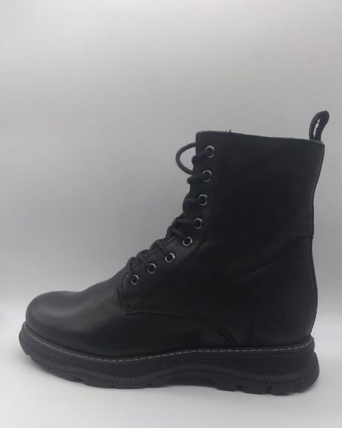 Women Black Leather Boot IN22436436